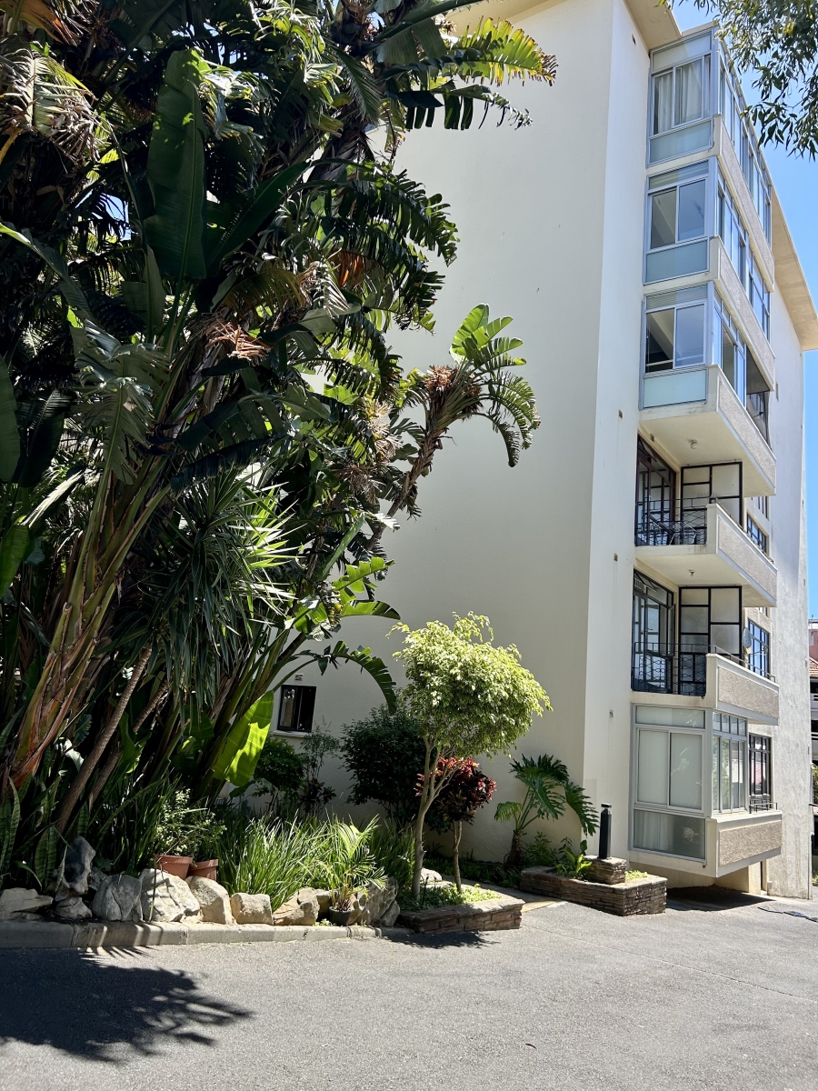 0 Bedroom Property for Sale in Sea Point Western Cape